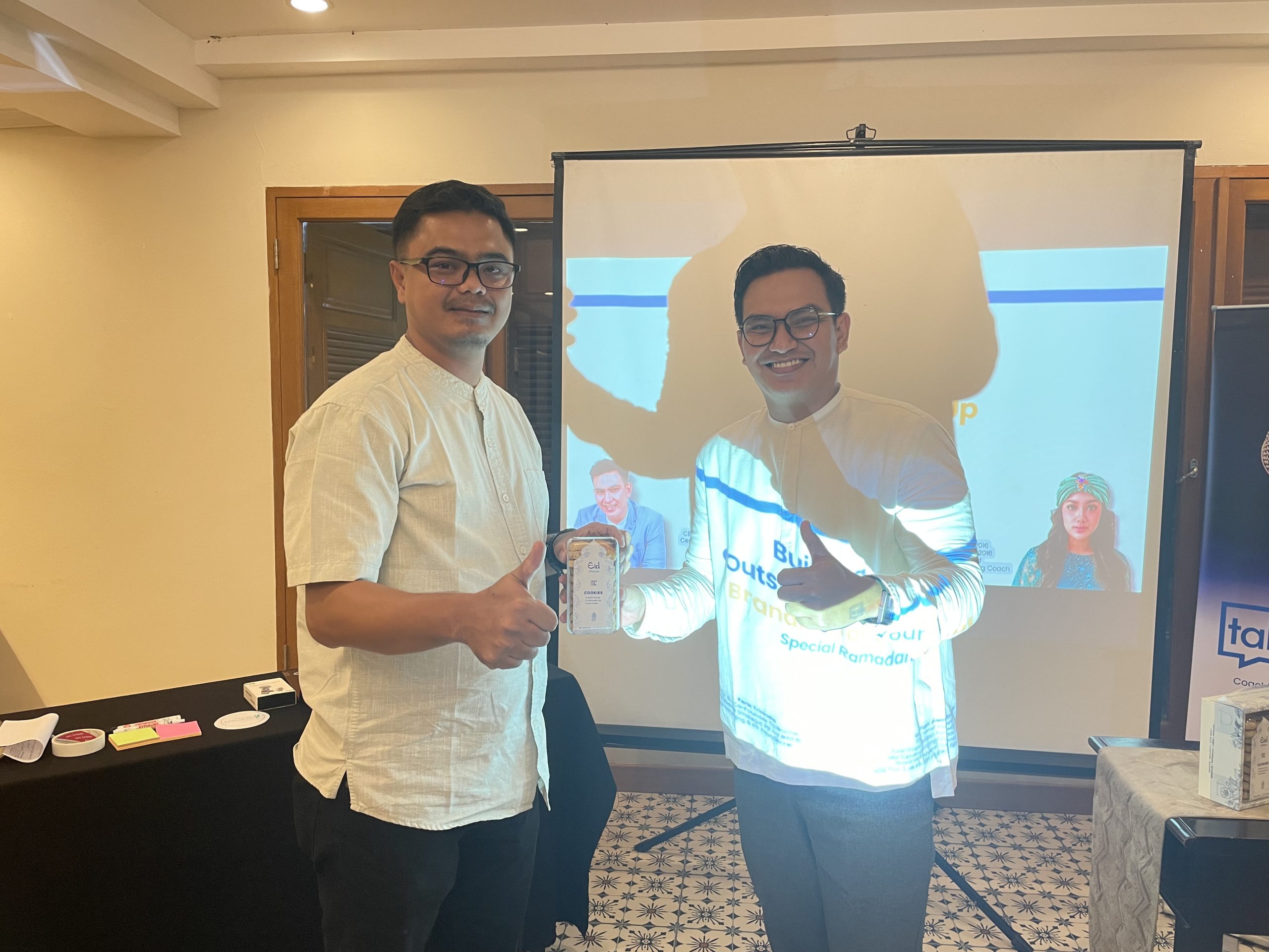 Buka Public Speaking Secara Menarik dengan Cara Ini