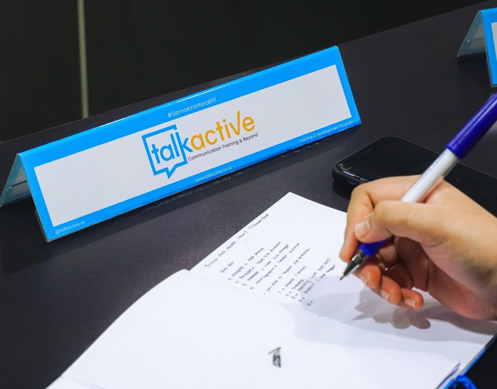 Growth Mindset di Dunia Kerja: Kunci Pengembangan Karier Profesional