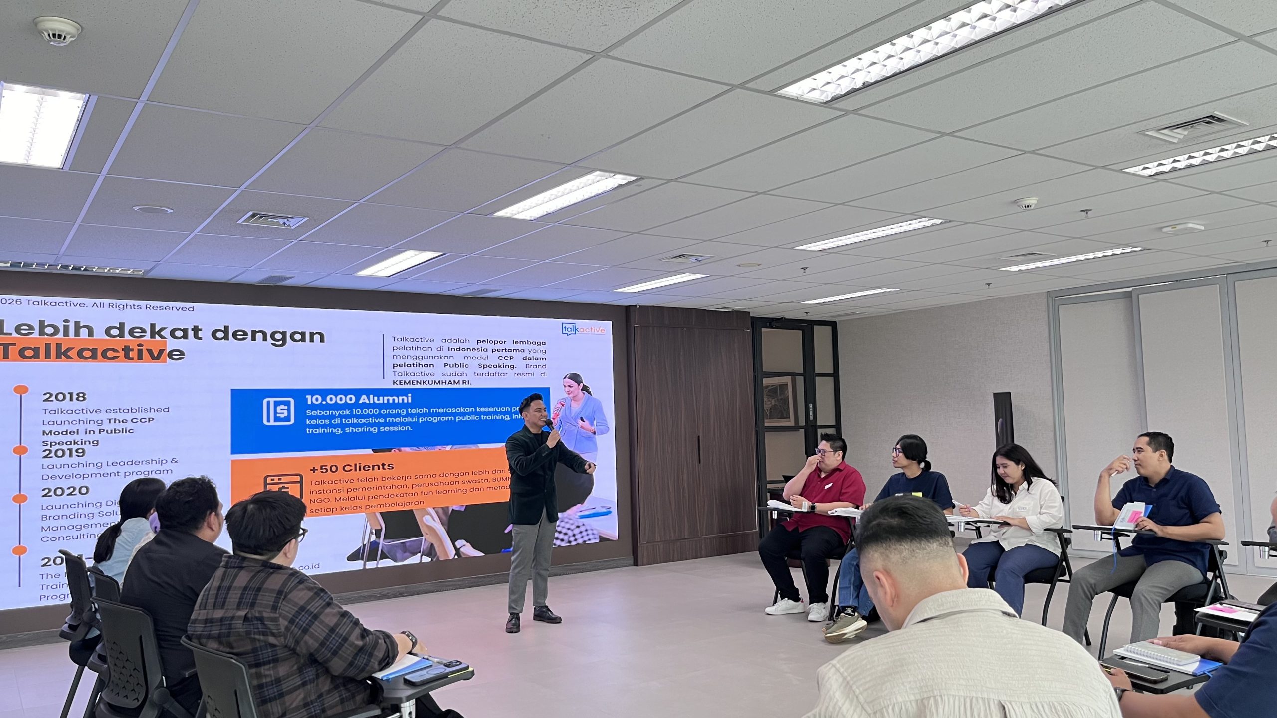 Marketing di Era Digital: Belajar dari Personal Branding Ala Aldi Taher