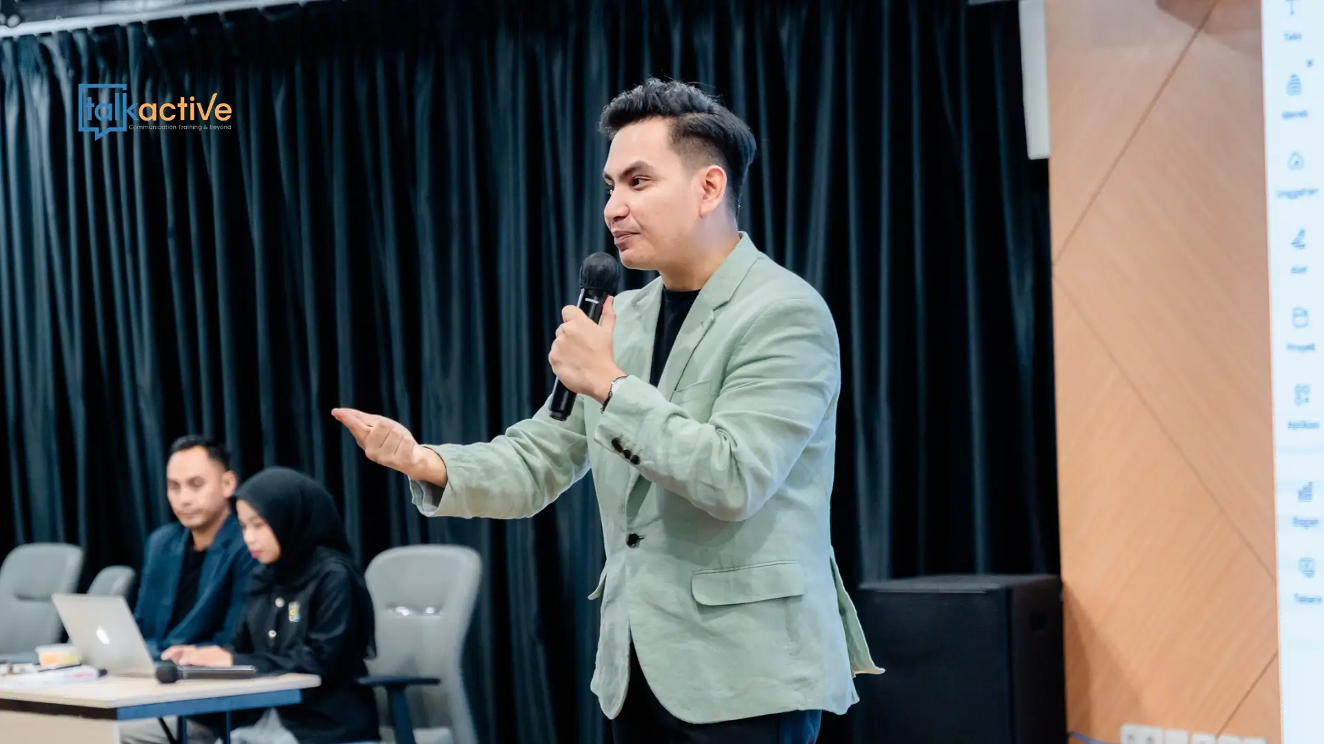 Tips public speaking untuk pemimpin dan manajer berkepribadian introvert